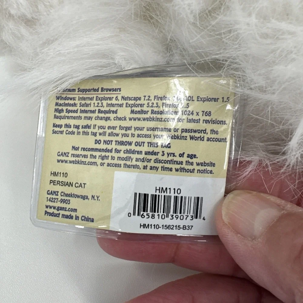 Ganz Webkinz Cat Persian Plush White HM 110 Sealed Unused Code NEW